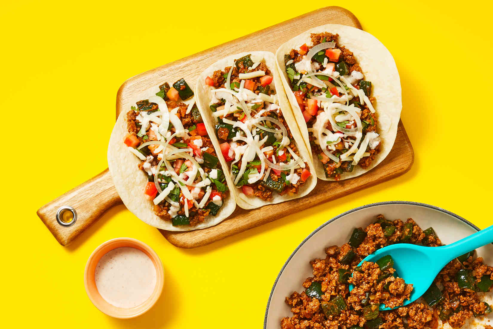 OnePanPorkCarnitasTacoswithPickledOnionMontereyJackCheese