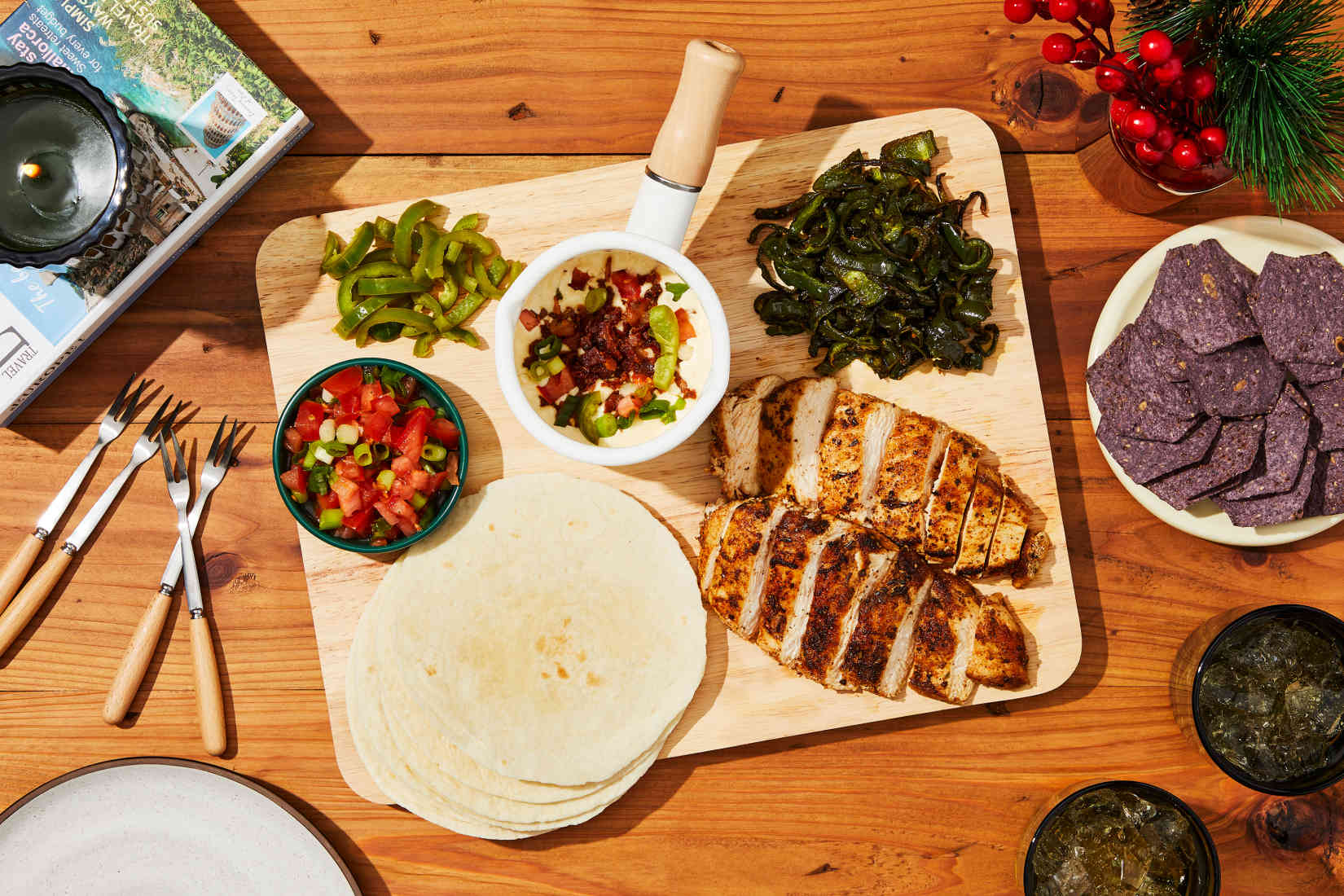 QuesoFundidowithChickenSmokyBaconplusRoastedGreenPeppers