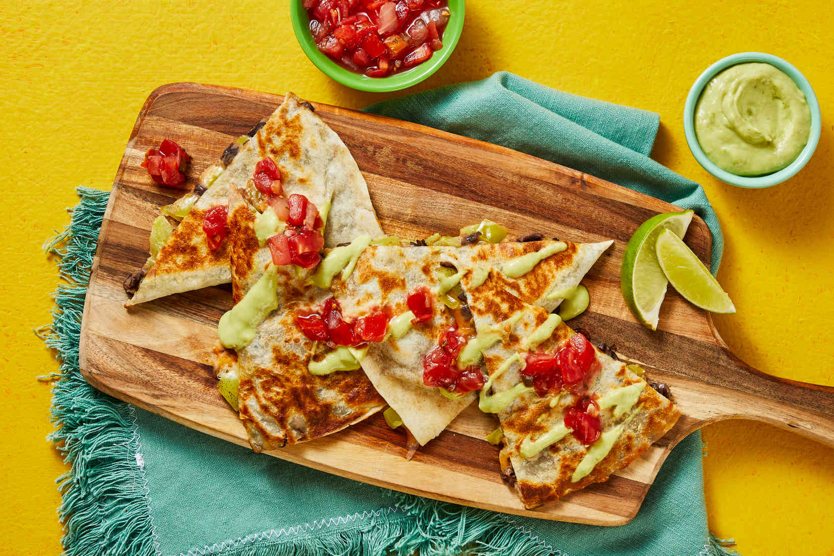 BlackBeanPepperQuesadillaswithPicodeGalloCreamyGuacamole Feel Electric EMS