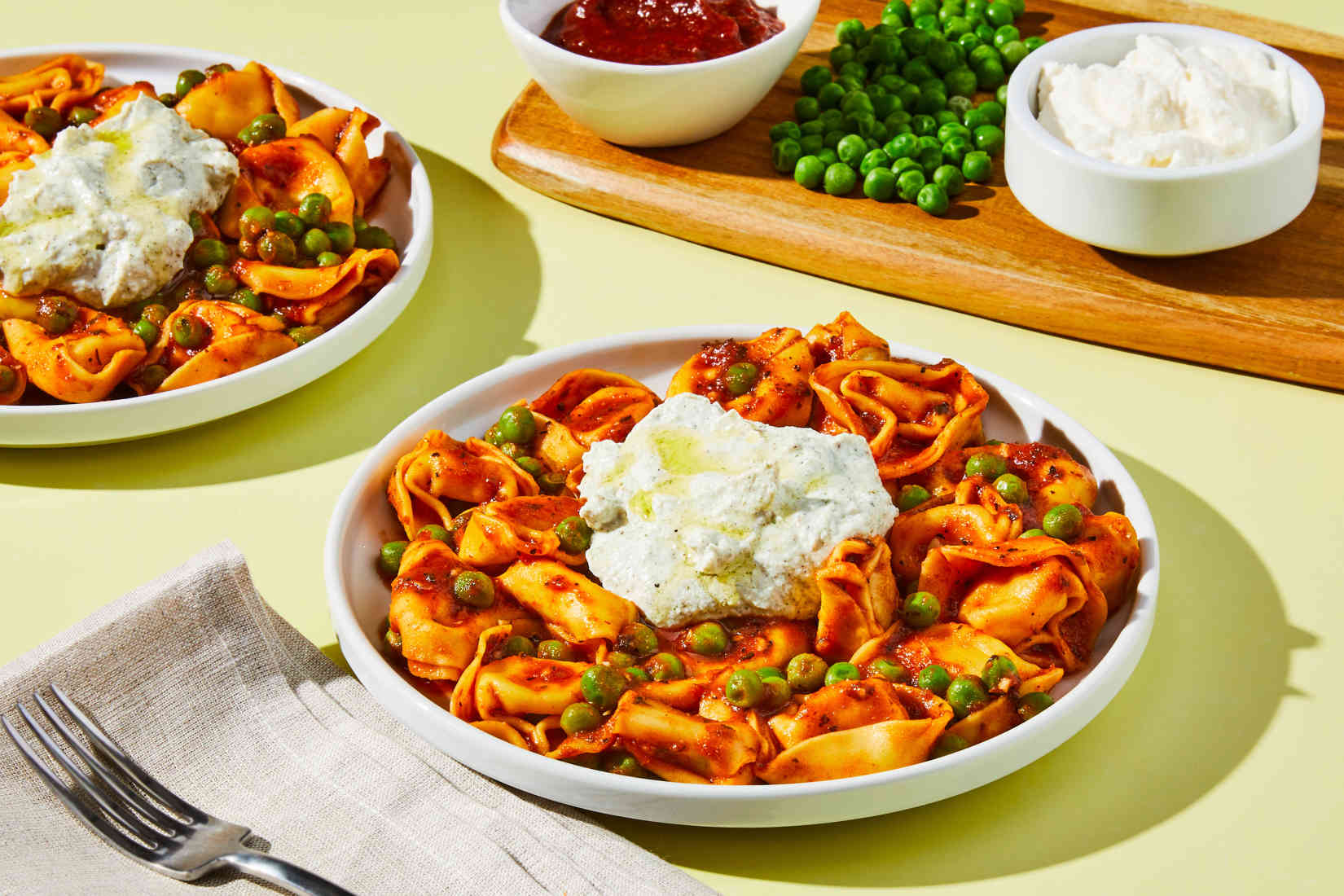 HottoTrotTortelloniMarinarawithPeasHerbyRicotta Feel Electric EMS